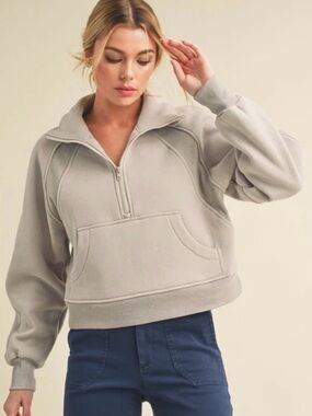 Aemi+Co Half Zip Pullover - Medium